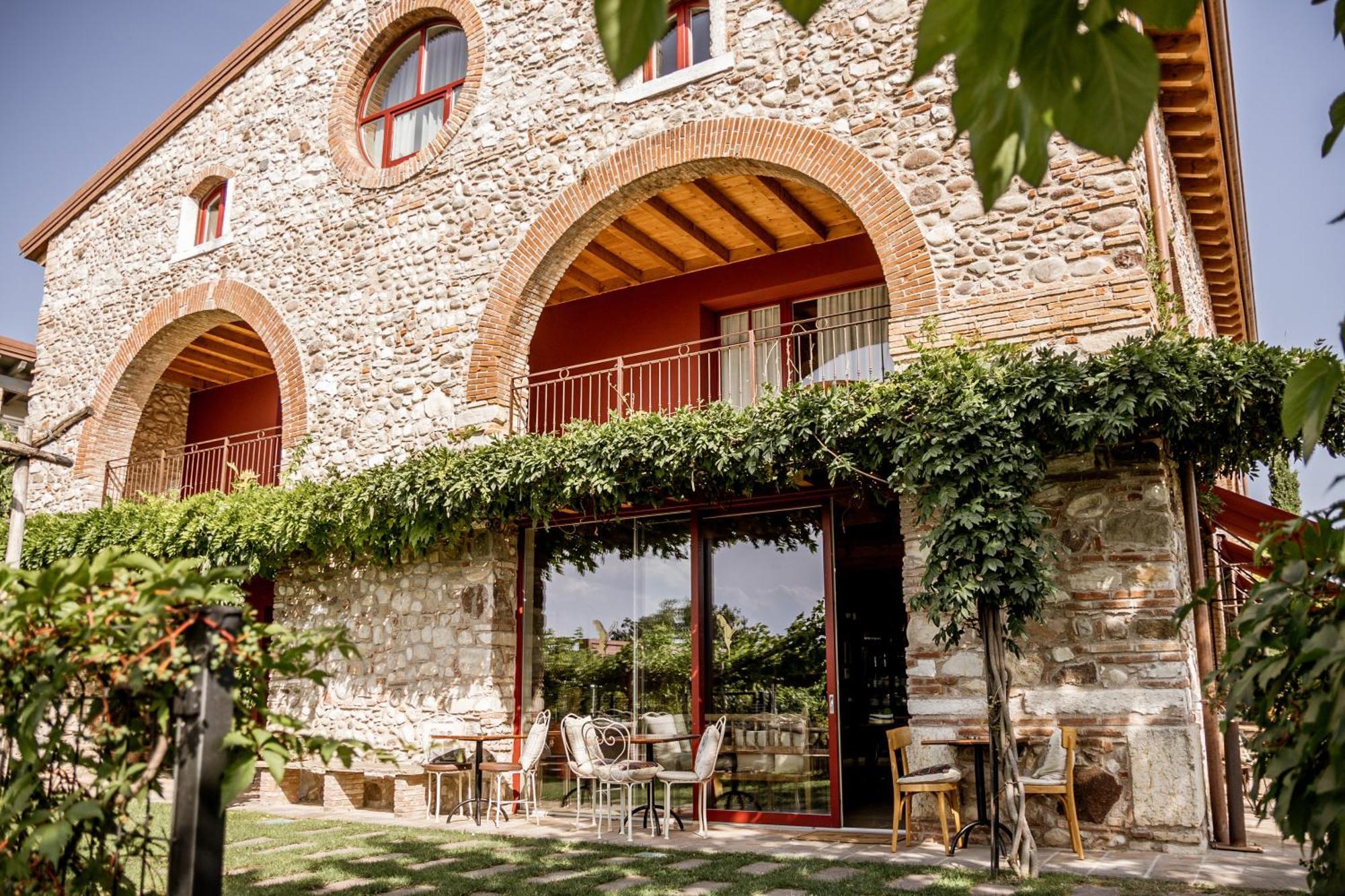 Le Greghe Suites Lazise Bagian luar foto